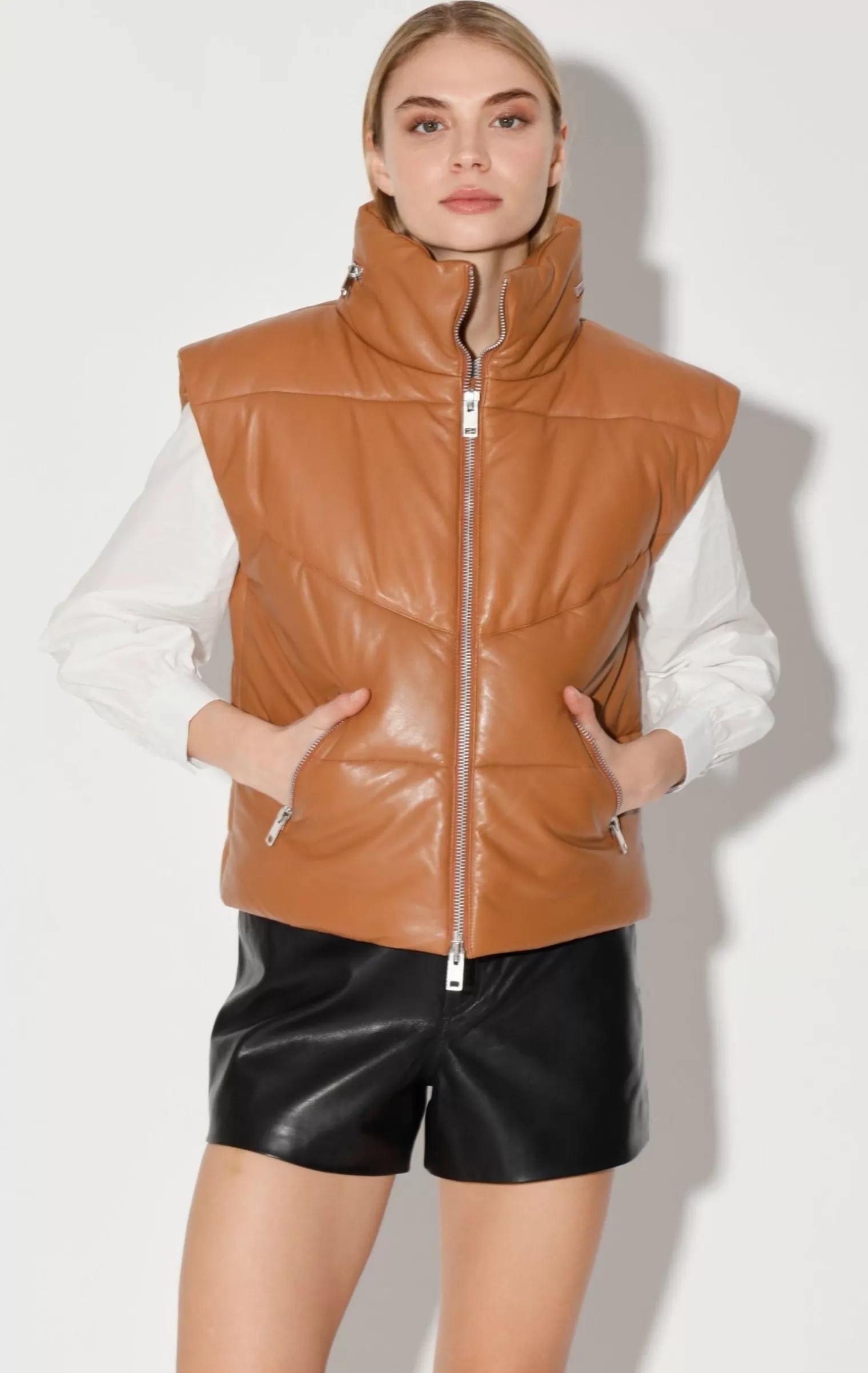 Walter Baker Landon Vest, Camel-Puffer Leather>Women Jackets